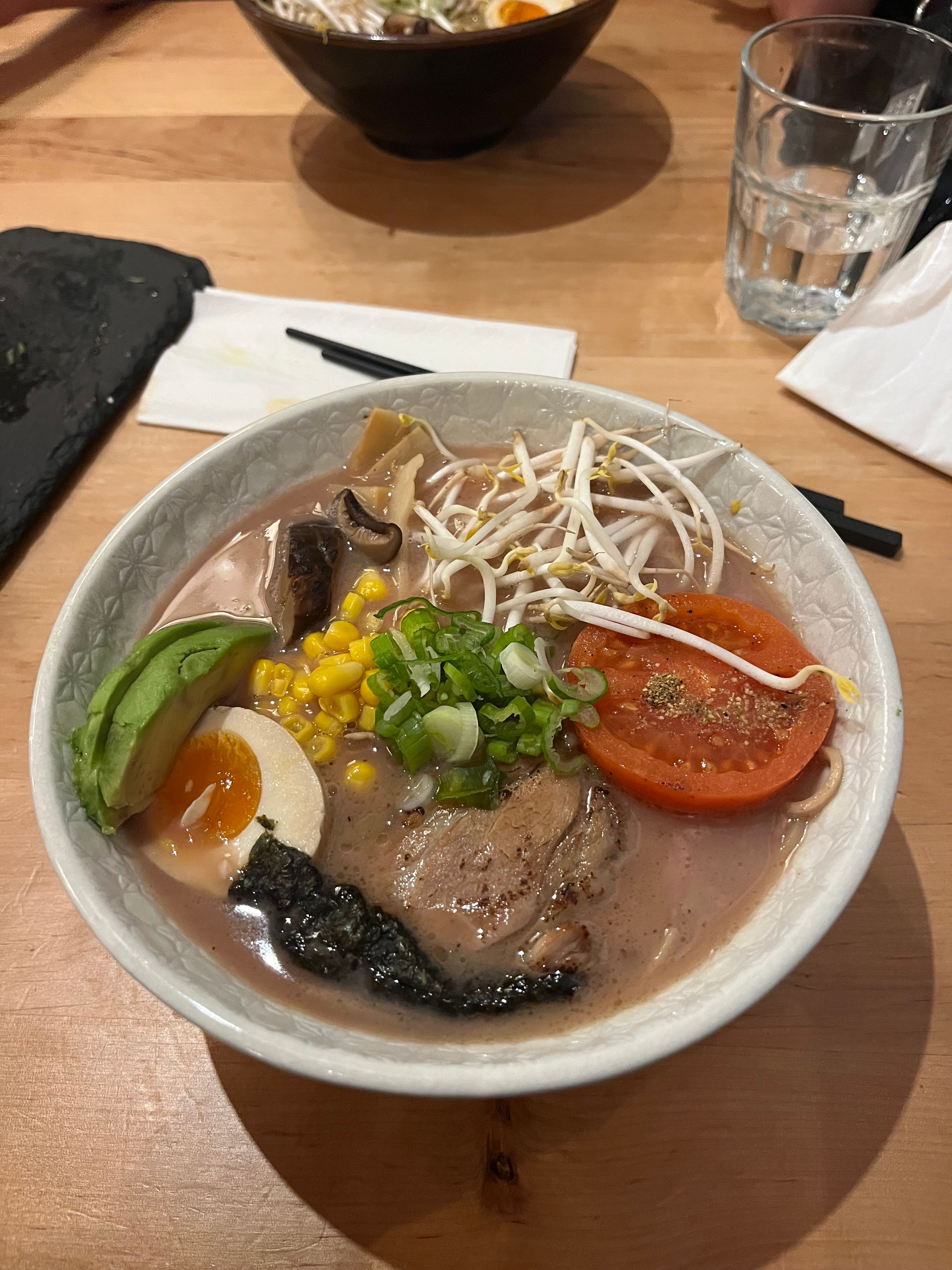 Ramen v podniku BON Fresh Ramen & Soba